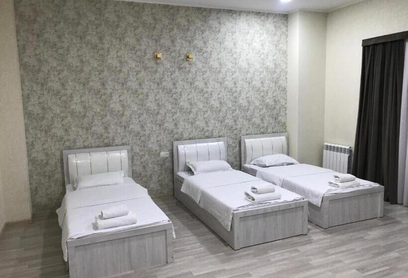 اتاق استاندارد سه نفره, Mazza