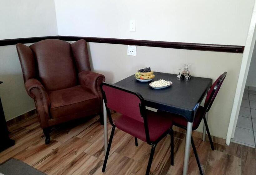 Номер Стандарт Вид на Сад, Weaver S Nest Country Inn