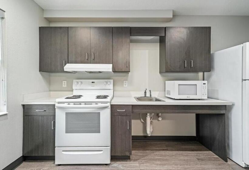 스탠다드 스튜디오, Ocala Suites