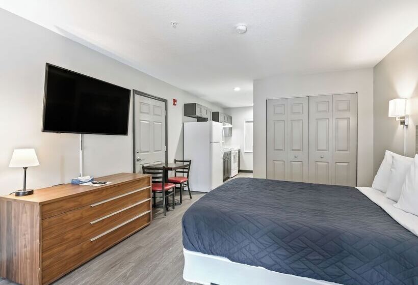 디럭스 스튜디오, Ocala Suites