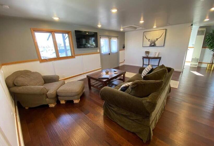 Студио Стандарт Кровать Кинг, Roof Top Stay, King Size Bed, Views Of Loveland