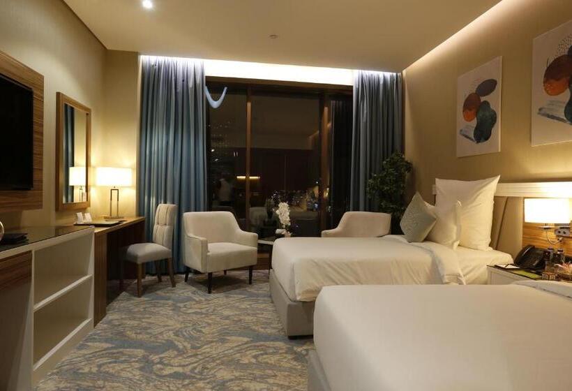 Люкс, Cantonal Hotel By Warwick