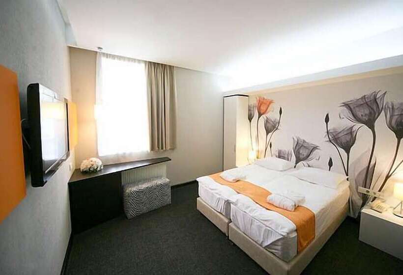 اتاق استاندارد, City Park Hotel By Chm