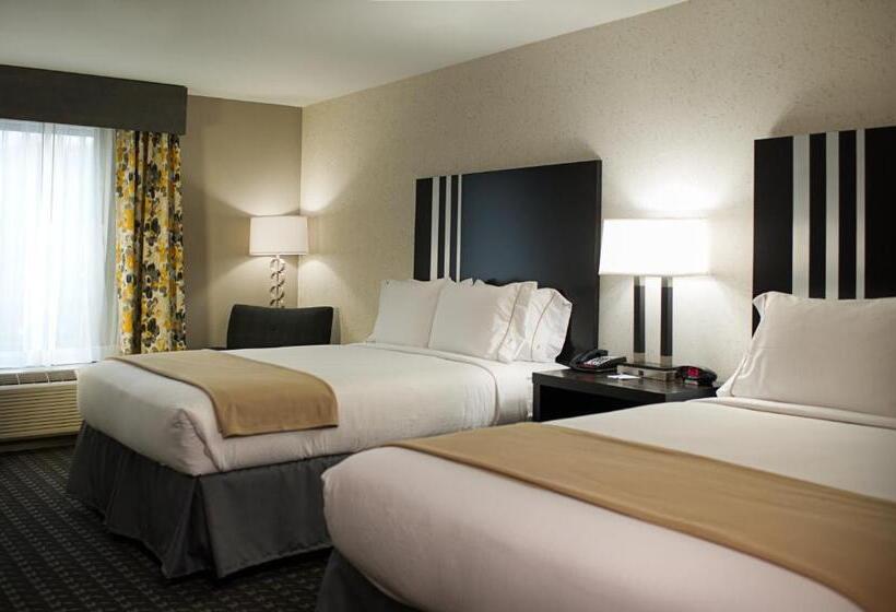 장애인을 위한 스탠다드 룸, Holiday Inn Express And Suites Madison Central, An Ihg