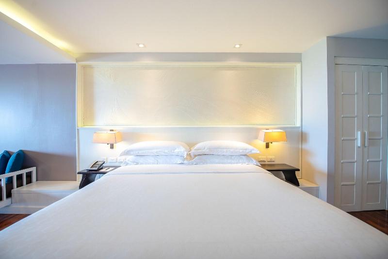 Номер Клуб, Hyatt Regency Dubai Creek Heights