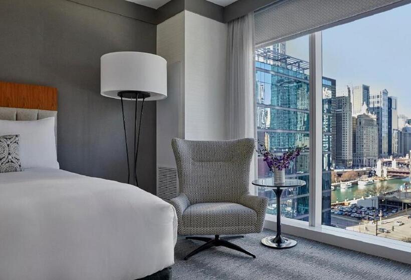 장애인을 위한 스탠다드 룸, Loews Chicago