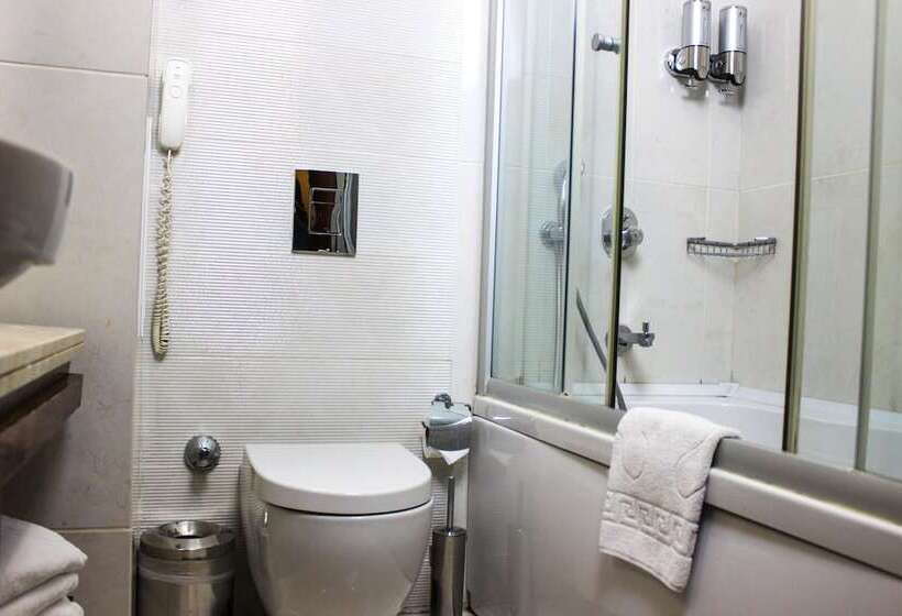 اتاق استاندارد سه نفره, Midmar Deluxe