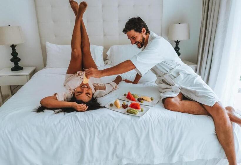 Полулюкс, Shana By The Beach Manuel Antonio