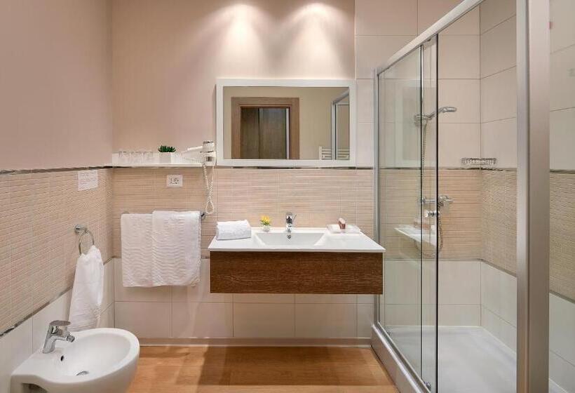 اتاق استاندارد سه نفره, Medjugorje Hotel & Spa