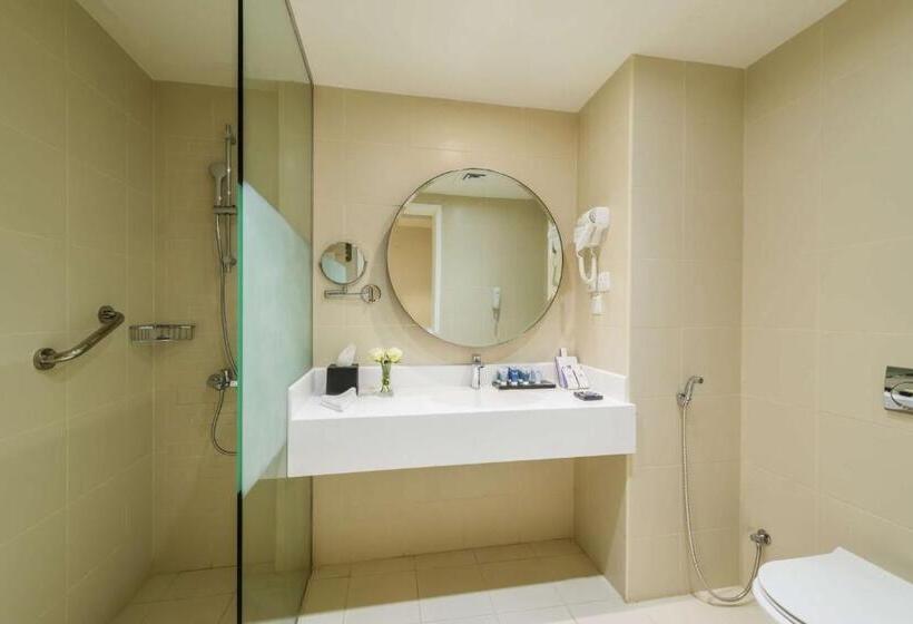 سوییت جونیور, Best Western Plus Al Qurayyat City Center