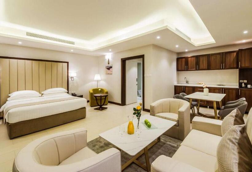 سوییت جونیور, Best Western Plus Al Qurayyat City Center