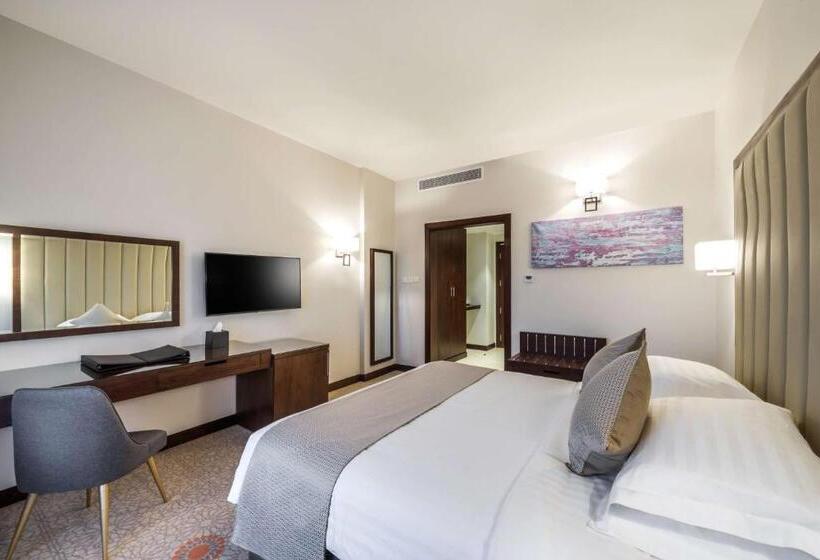 اتاق لوکس با تخت بزرگ, Best Western Plus Al Qurayyat City Center