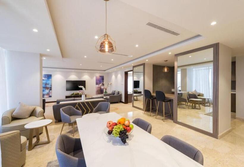سوئیت رویال, Best Western Plus Al Qurayyat City Center