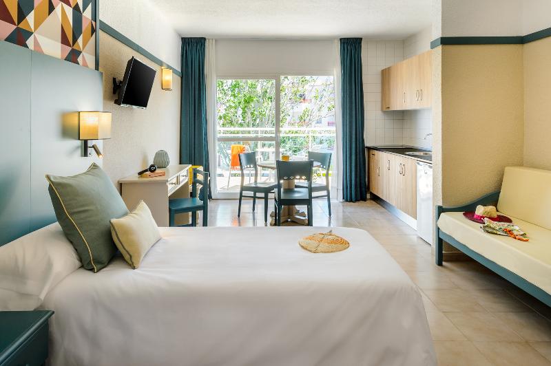 Номер Стандарт, Art Otel London Battersea Power Station, Powered By Radisson Hotels