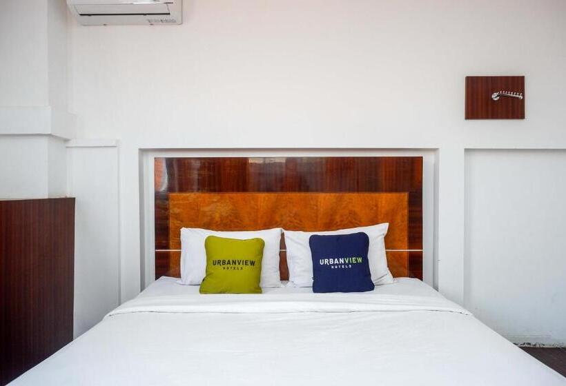 غرفة ديلوكس, Urbanview Hotel Artama Simpang Lima By Reddoorz