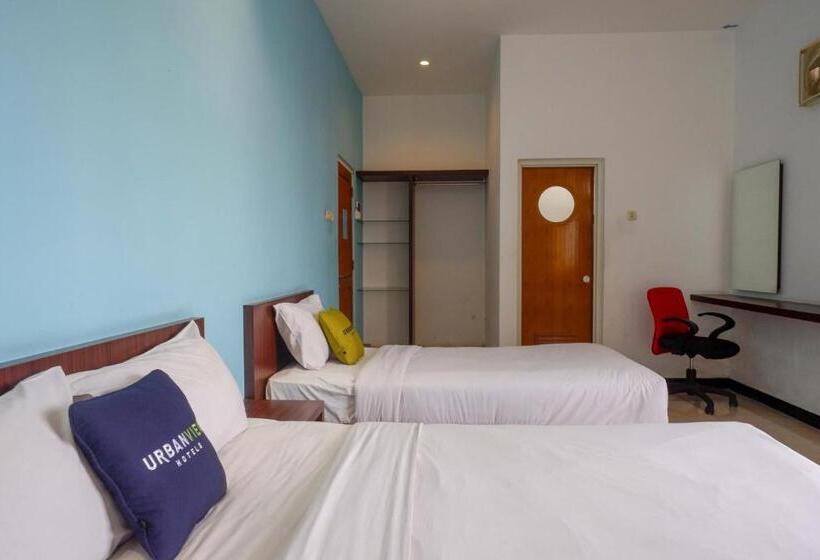 غرفة عائلية, Urbanview Hotel Artama Simpang Lima By Reddoorz