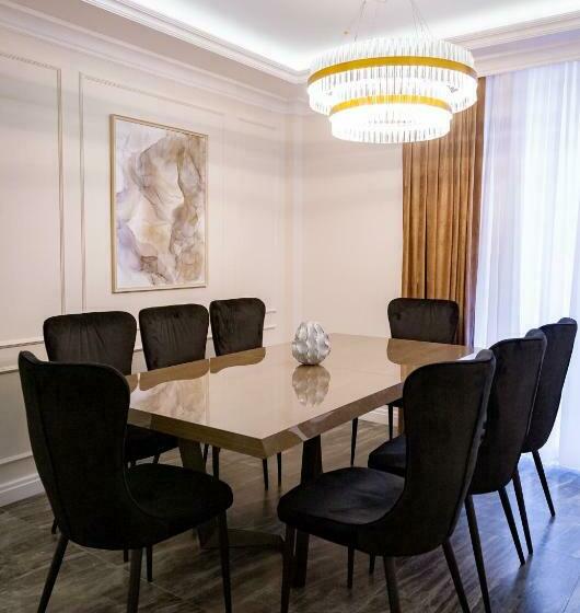 ویلای لوکس 1 خوابه, Casa Viilor
