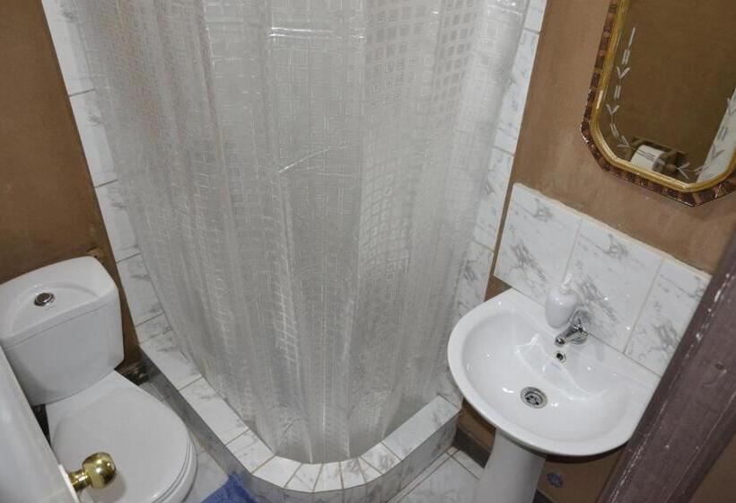 Четырехместный Номер Стандарт, Cabaña Hostal Ema