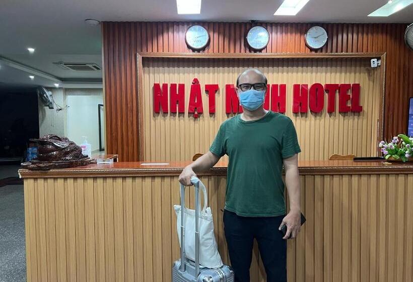 اتاق لوکس با چشم‌انداز دریا, Khách Sạn Nhật Minh Cửa Lò