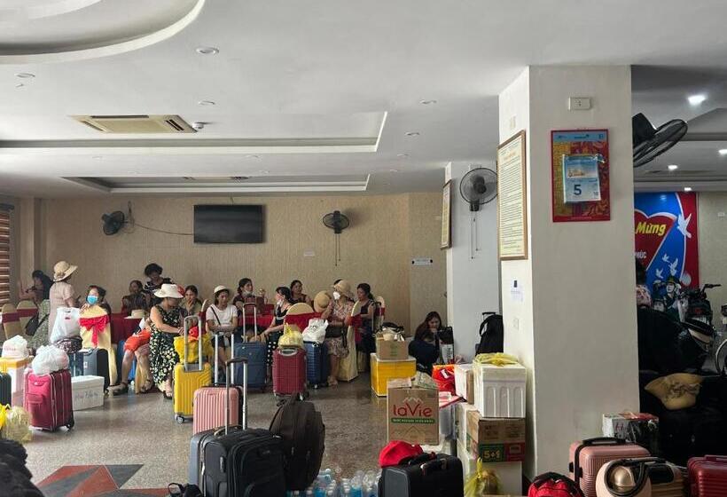 اتاق لوکس با چشم‌انداز دریا, Khách Sạn Nhật Minh Cửa Lò