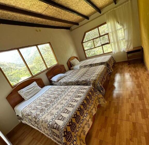 חדר סטנדרט לשלושה, Lia B&b Lucmabamba