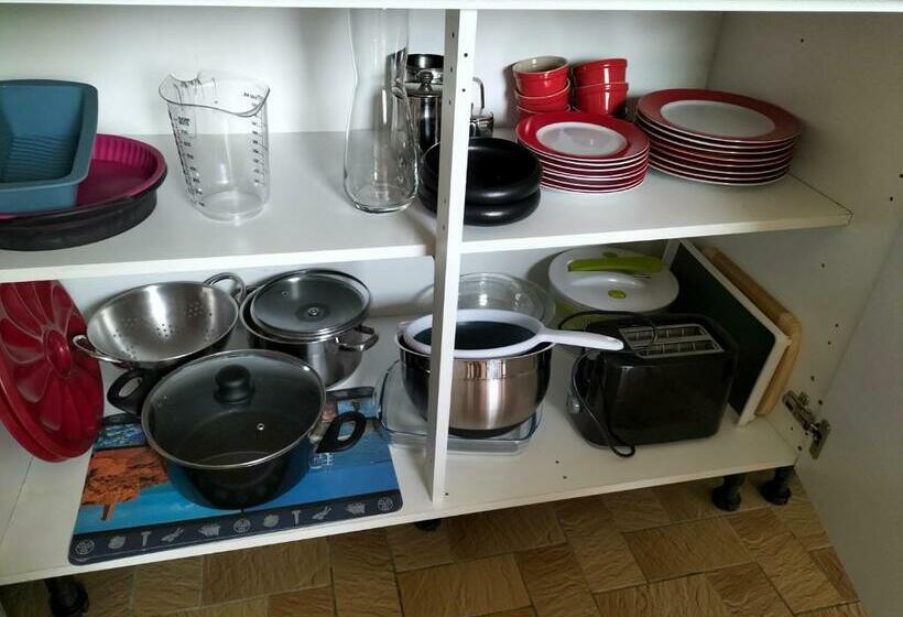 Номер Deluxe, Chez Cathy