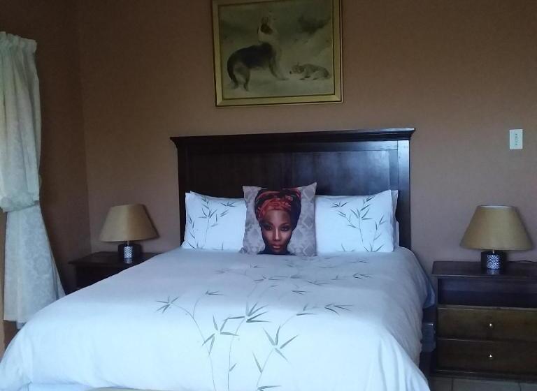 Quarto Familiar, Kwa Dlamathe Guesthouse