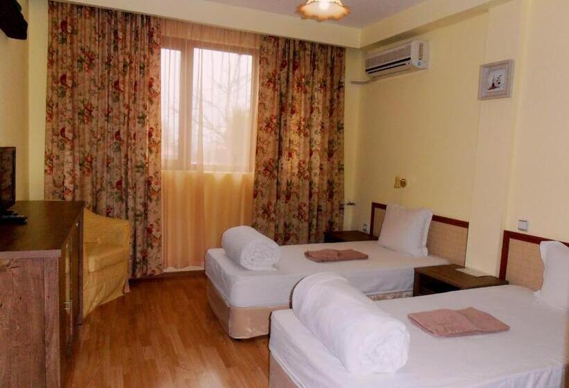 Апартаменты 2 Спальни, Guest House Misha