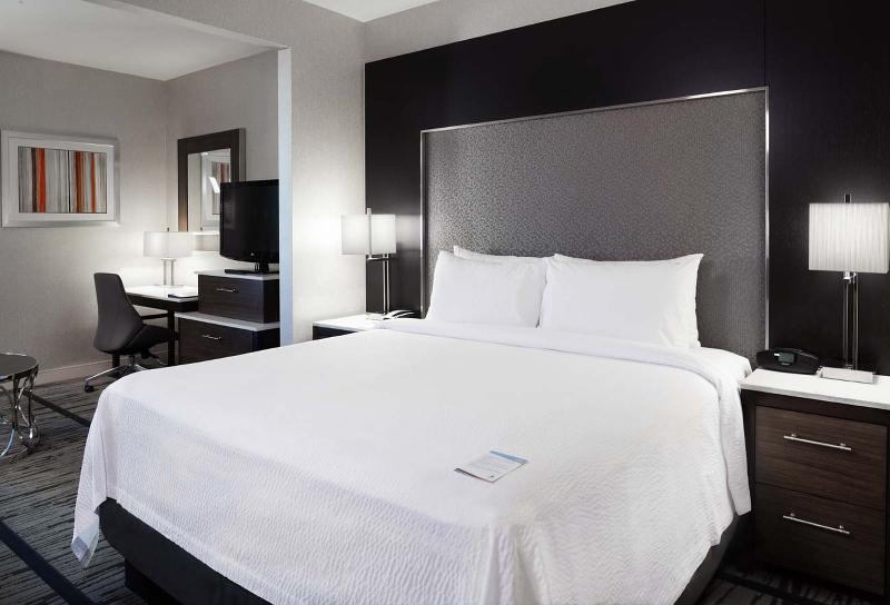 스탠다드 룸 킹사이즈 침대, Fairfield Inn & Suites By Marriott Boston Cambridge