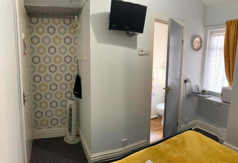 StandaardKamer, Hornby Villa B&b Couples & Families Only Central Location