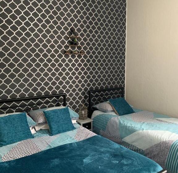 Quarto Familiar, Hornby Villa B&b Couples & Families Only Central Location