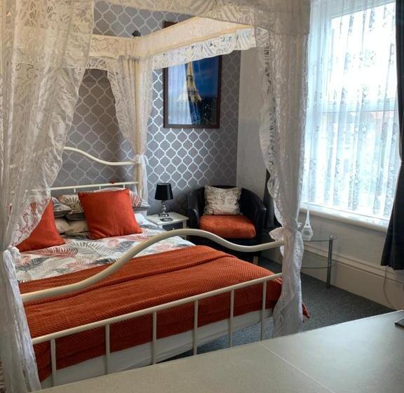 Quarto Economy, Hornby Villa B&b Couples & Families Only Central Location