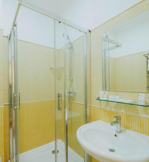 Quarto Premium, Premier Geneva