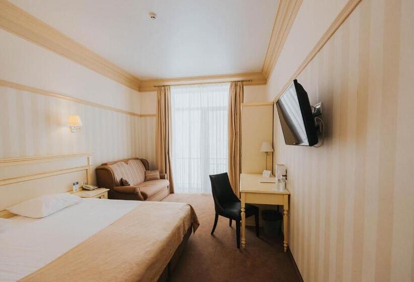 Quarto Premium, Premier Geneva