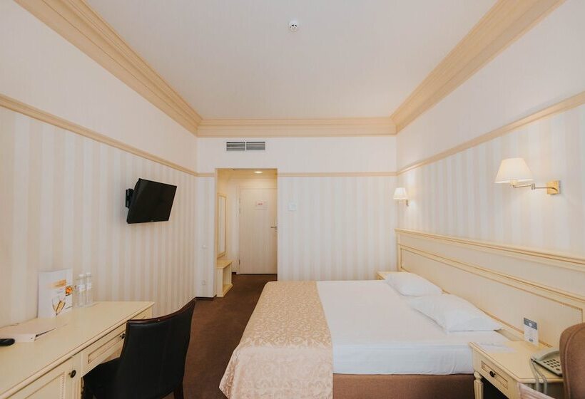Quarto Premium, Premier Geneva