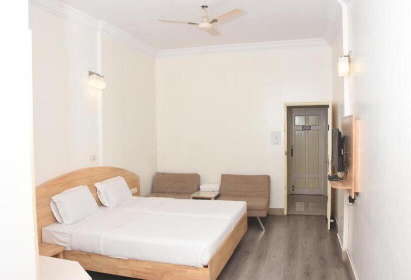 Quarto Estandar, Vellara