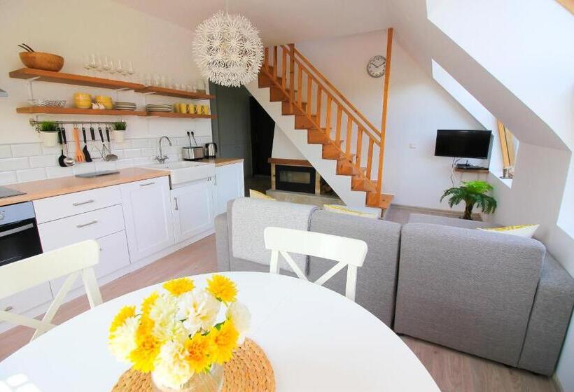 Апартаменты 3 Спальни, Chamkoria Chalets