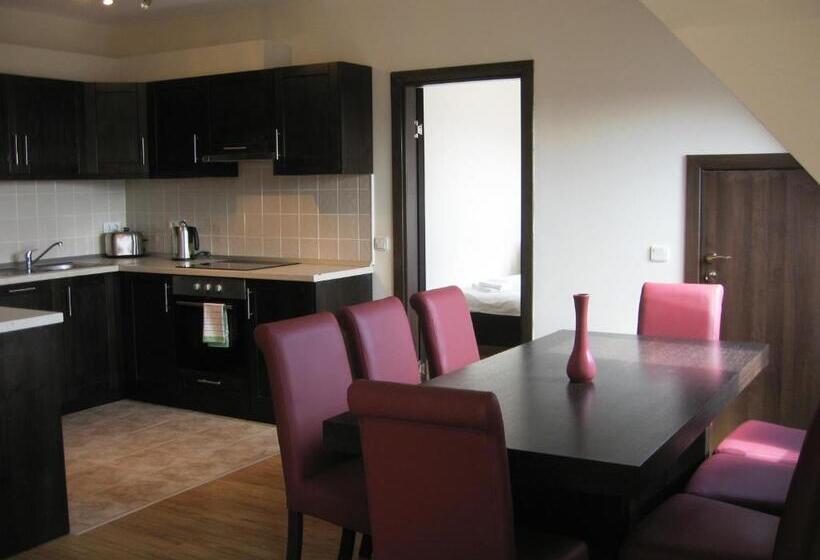 Апартаменты Дюплекс 3 Спальни, Chamkoria Chalets