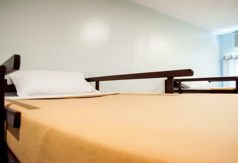 클래식 4인 룸, Seasons Hotel Sablayan