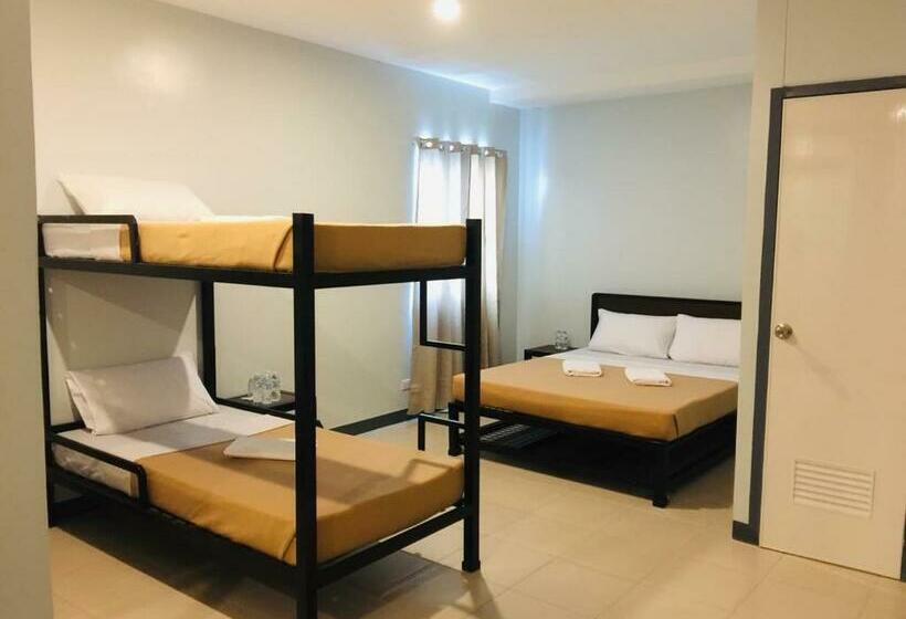 패밀리 룸, Seasons Hotel Sablayan