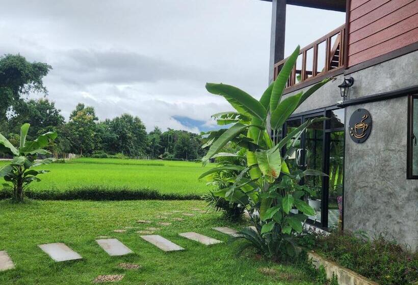Номер Deluxe с Балконом, Chill House Mae Sariang