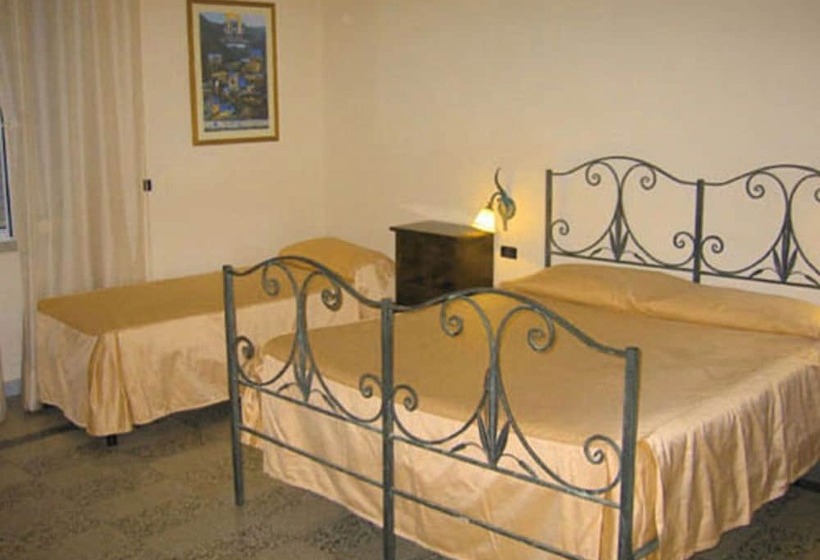 스탠다드 트리플 룸, Albergo Bellavista