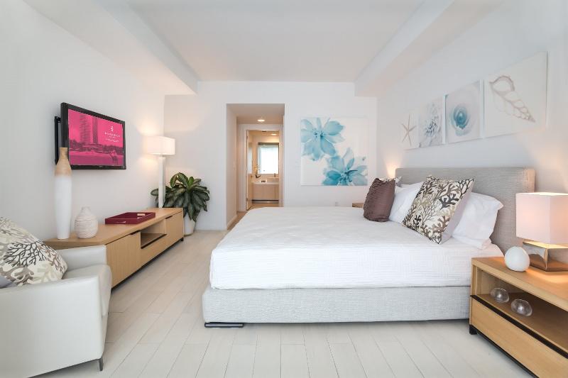 Люкс, Beachwalk Elite Hotels And Resorts