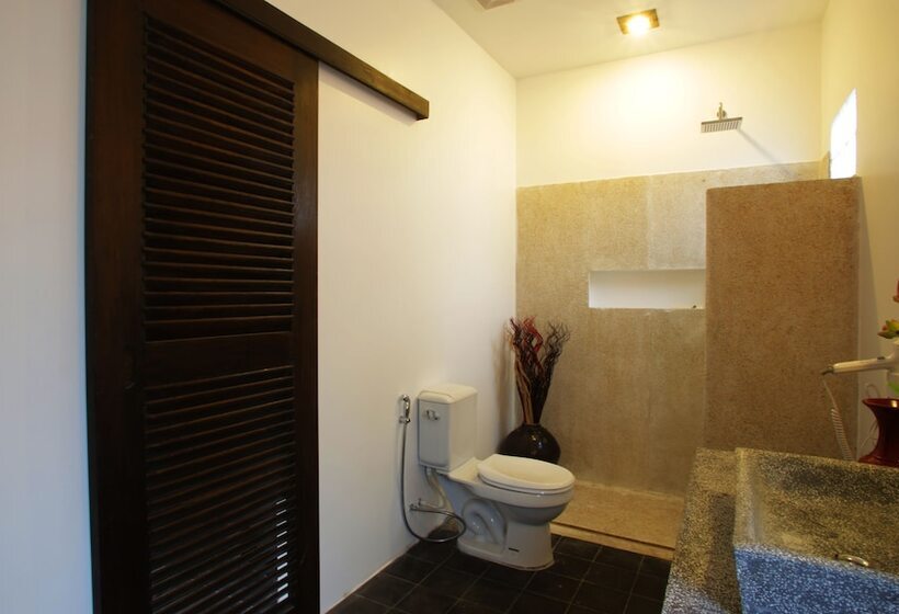 小室, Residence Indochine D'angkor