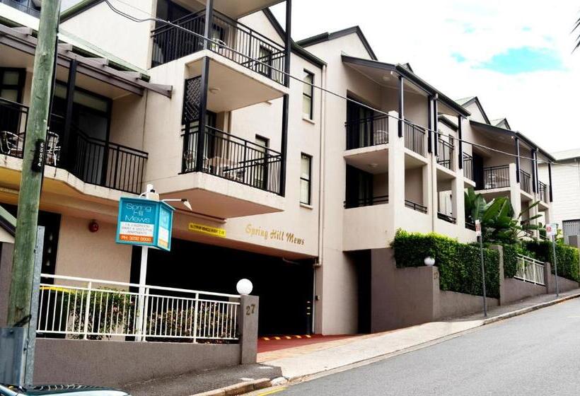 Апартаменты 2 Спальни с Балконом, Spring Hill Mews Apartments