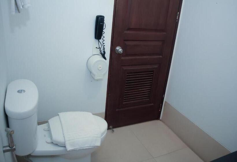 سوییت جونیور, Casablanca Suites Near Airport