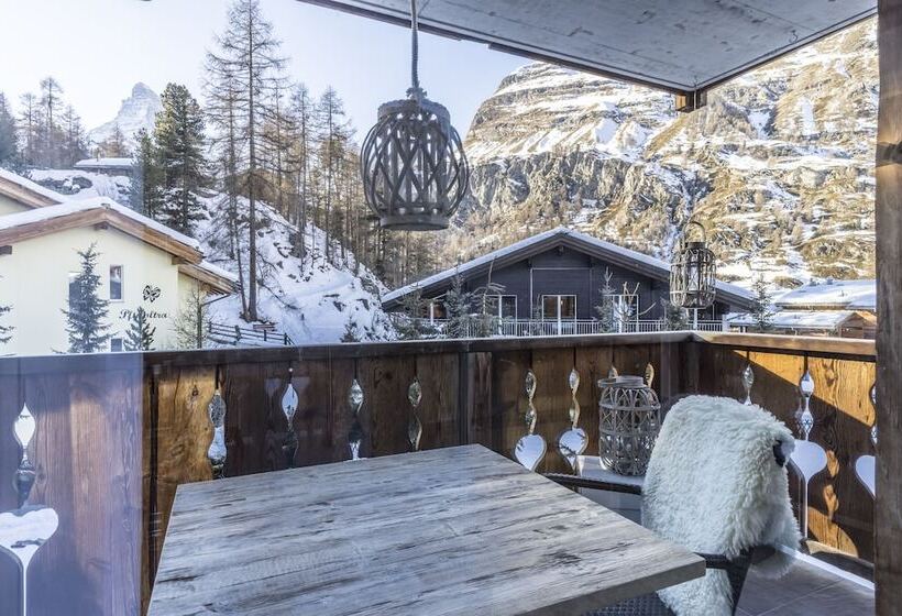 Quarto Estandar Vista Montanha, Matthiol Boutique