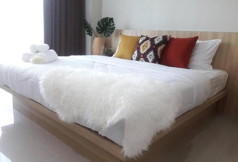 Deluxe Room Mountain View, The Beach At Klong Muang Krabi