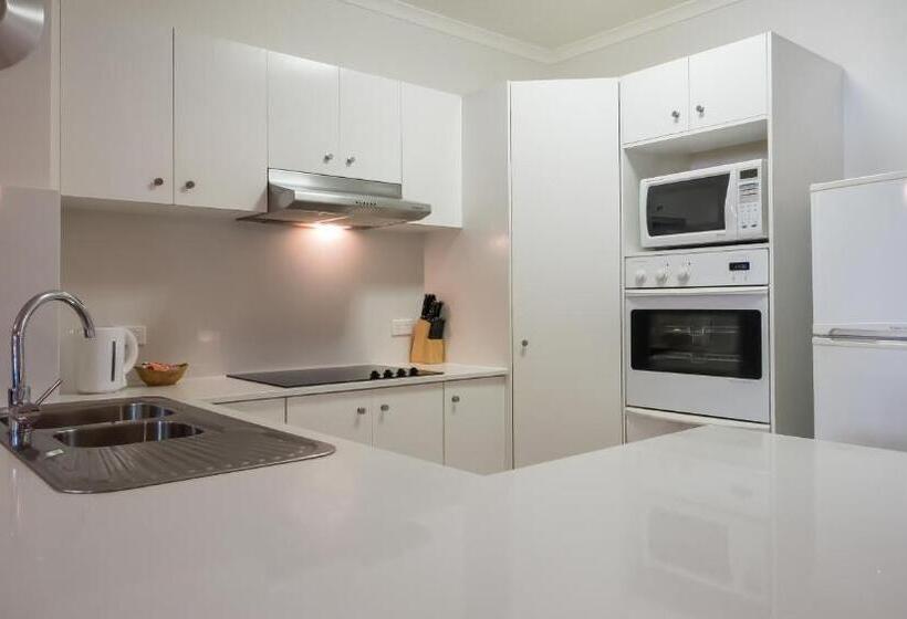 침실 3개 아파트, Sanctuary Lake Apartments