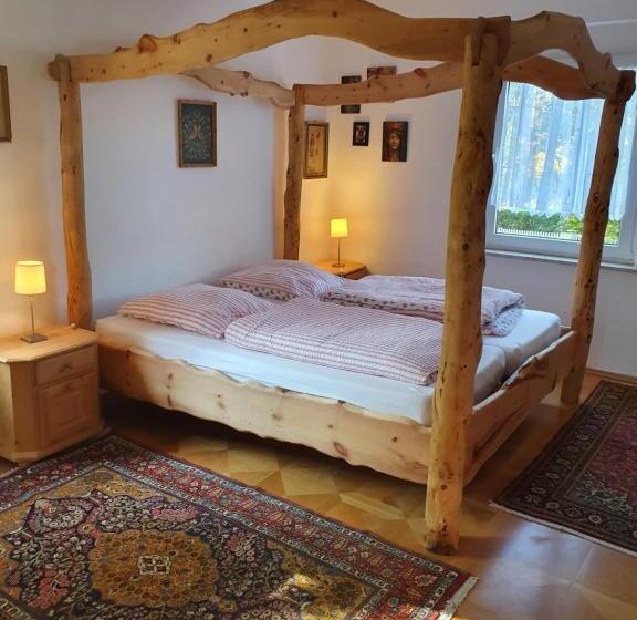 Апартаменты 3 Спальни, Apartmenthaus Am Schlosspark
